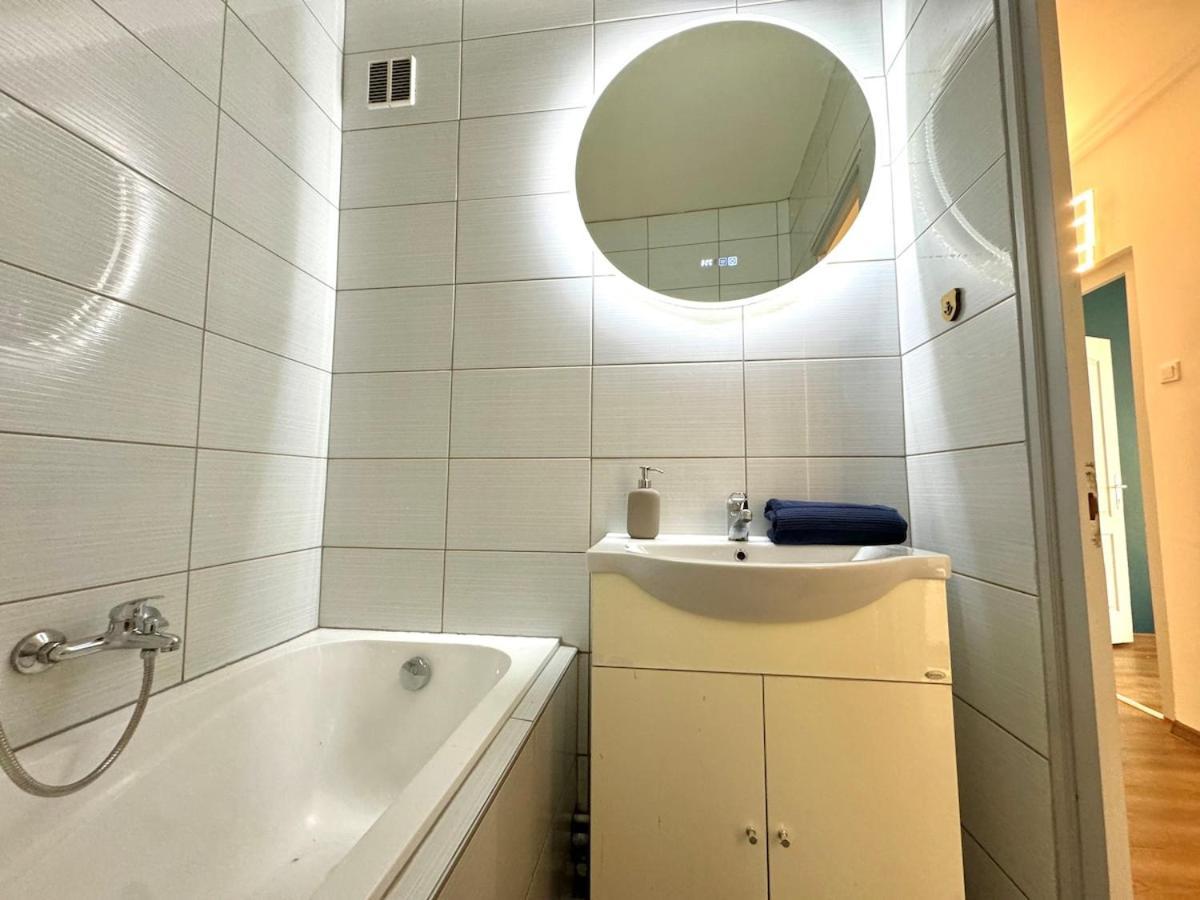 Szigony - Spacious Apartamento